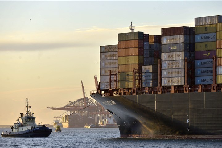 Port de Tanger au bord de la mer